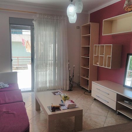 Queen Hostel Durres Exterior photo
